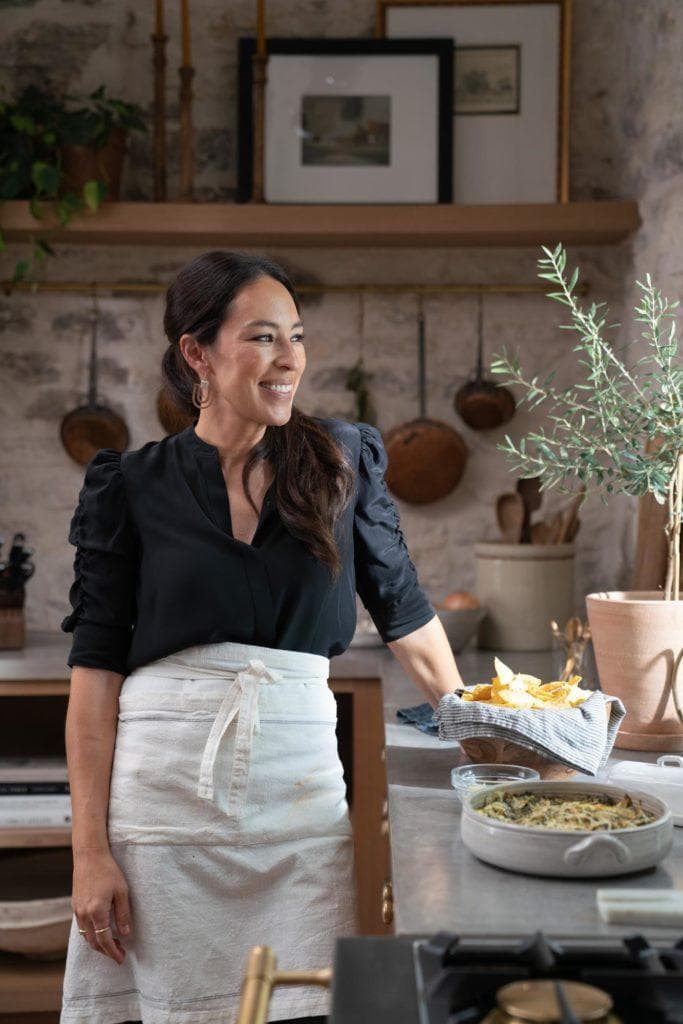 Magnolia Table with Joanna Gaines S1-S8