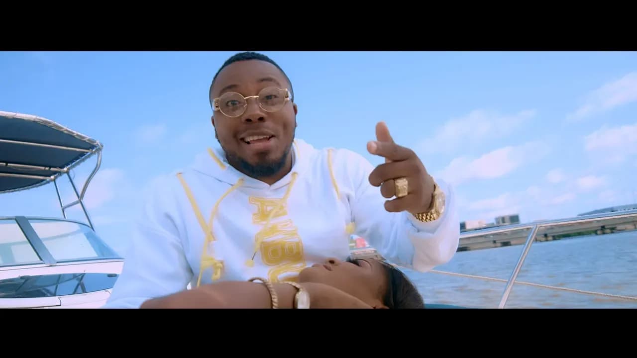 Mr Razzy  Feat.  Peruzzi  -Aisha  (Official  VIdeo)