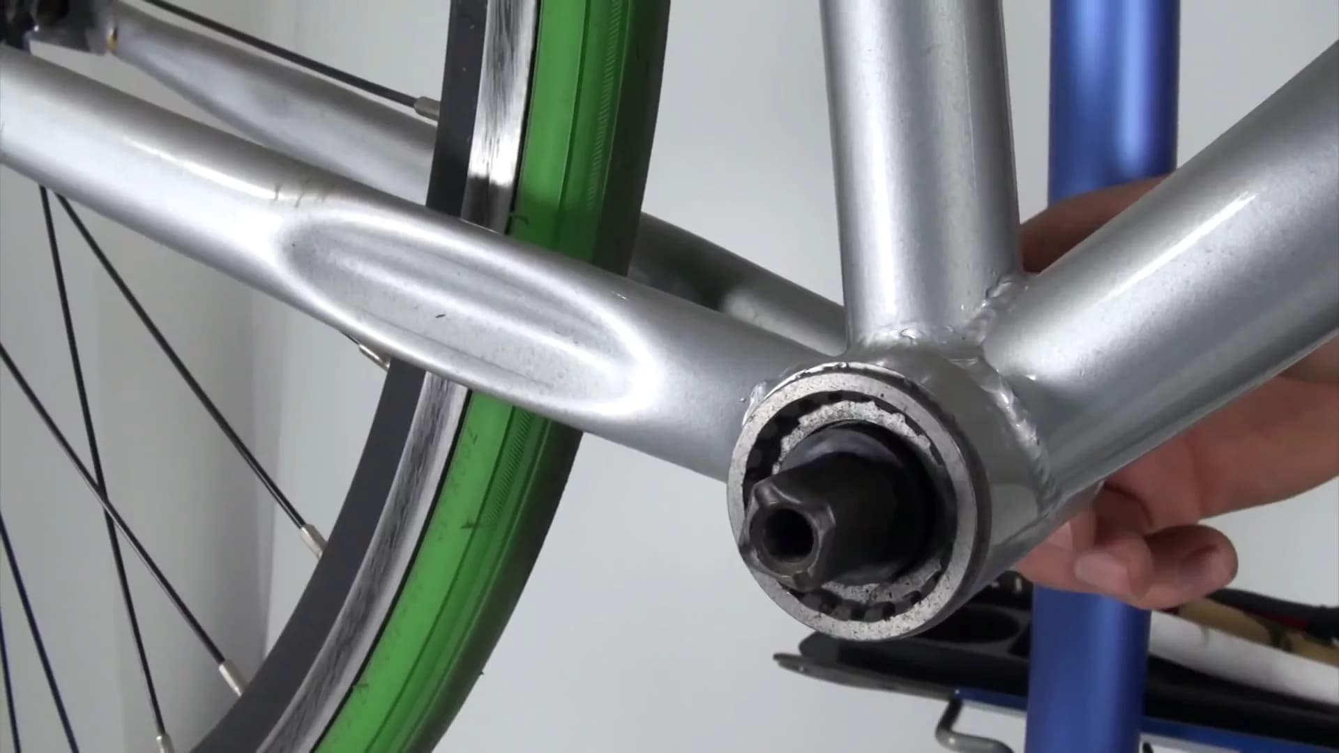 How to Remove a Square Taper Bottom Bracket