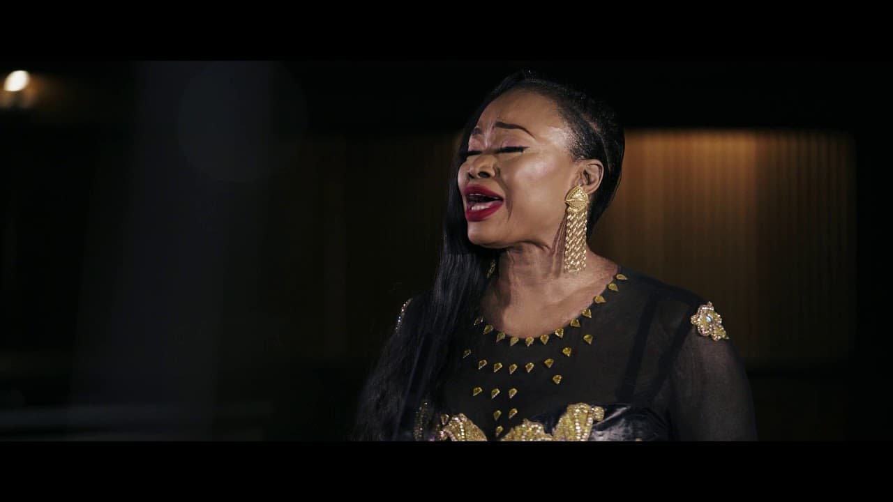 Oumou Sangaré - Saa Magni (Acoustic)